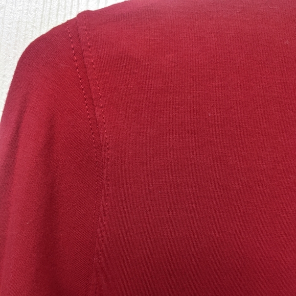 Red long sleeve turtleneck - Picture 3 of 6